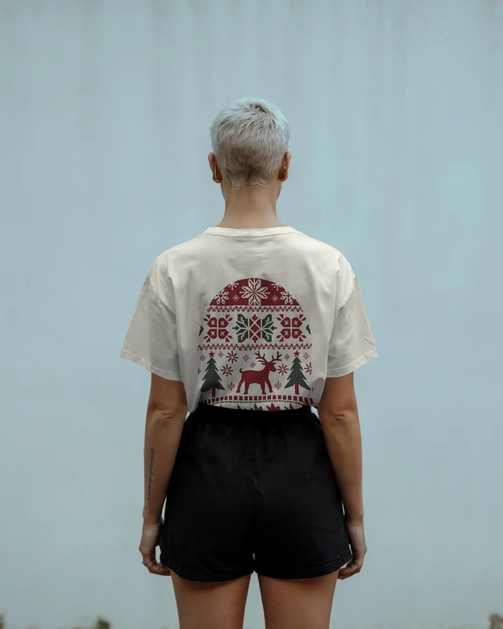 Reindeer + Christmas Sweater Baggy Tshirt